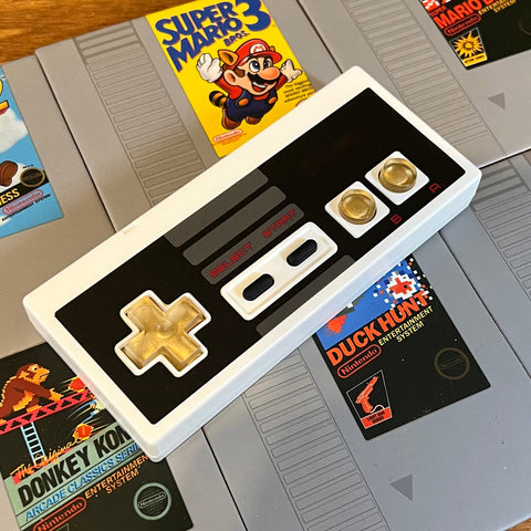 CUSTOM WIRELESS BLUETOOTH RECHARGEABLE NES CONTROLLER – 8bitAesthetics